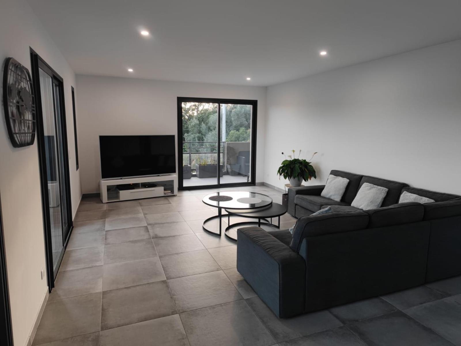 Bel Appartement Spacieux A Porto-Vecchio, 10Min A Pieds Du Centre Ville Eksteriør billede